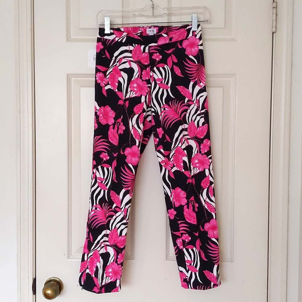 NWOT. Cache Cotton/Lycra Bright and Colorful Floral Cropped pant.